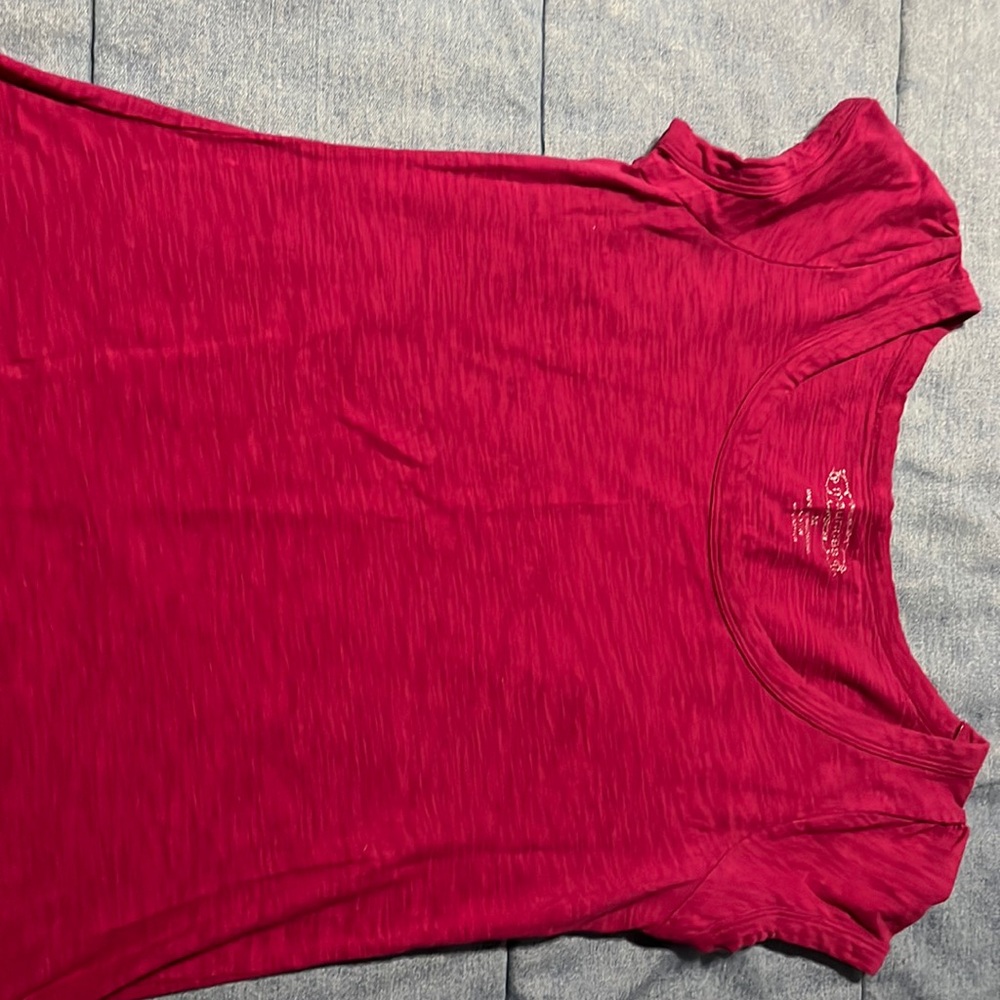 Women’s medium berry colored top